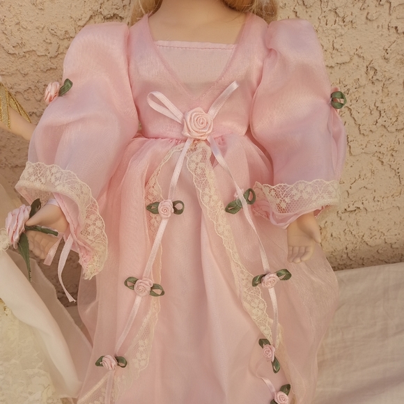 Porcelain Angel Doll The Heritage Collection PINK OR WHITE **CHOICE* - Picture 5 of 16